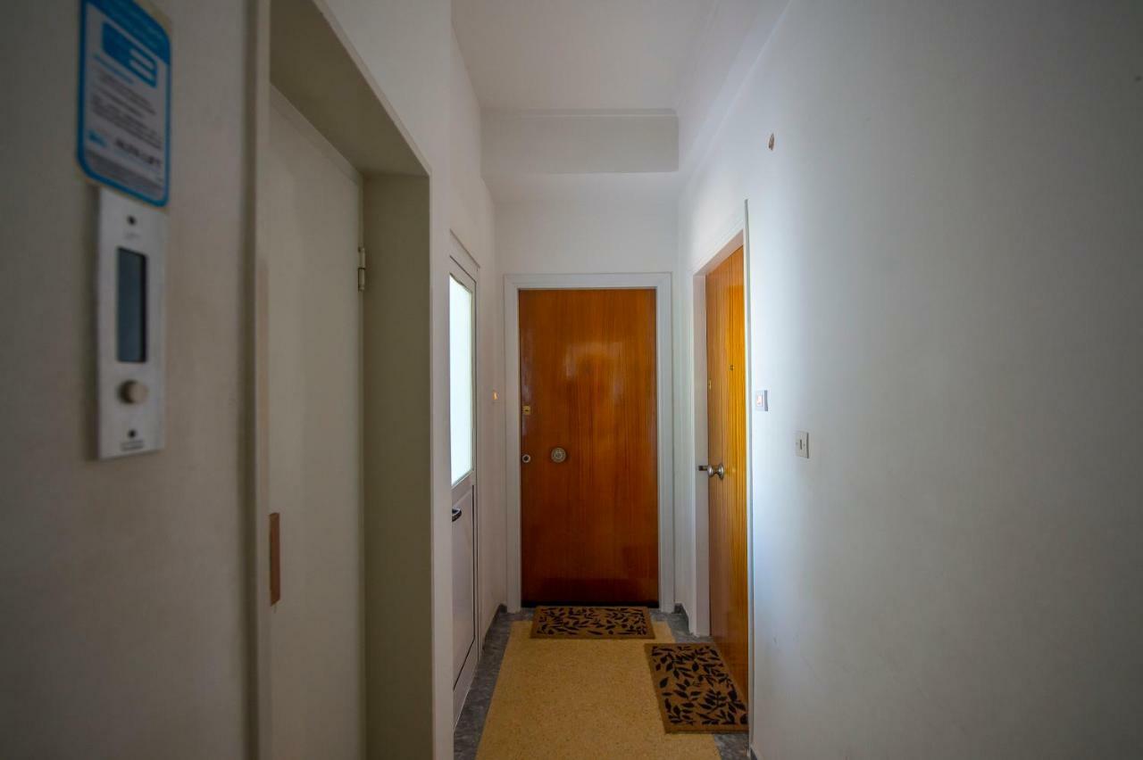 Starapartment Athens-Varkiza Top 2 ภายนอก รูปภาพ
